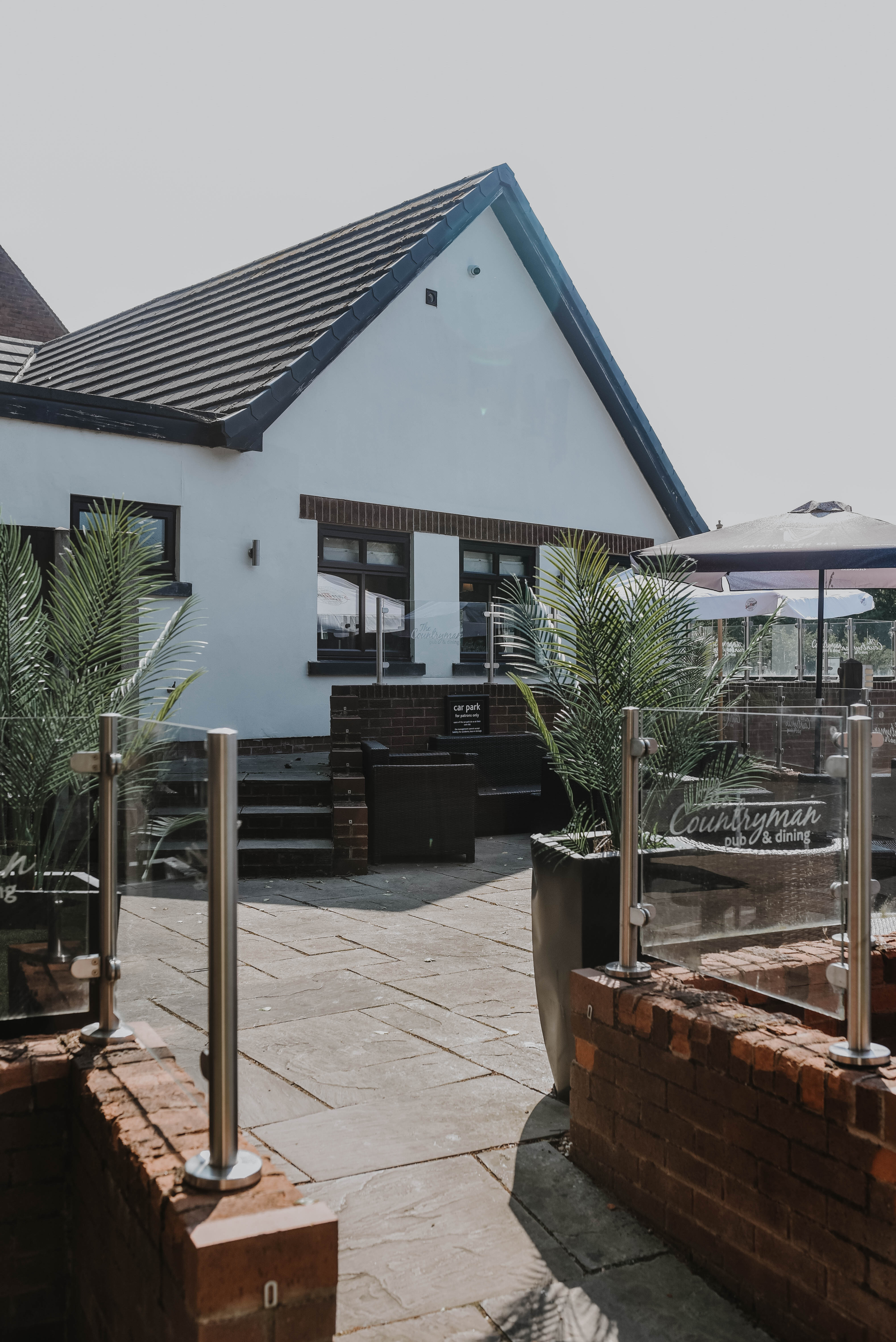 The Countryman outdoor terrace